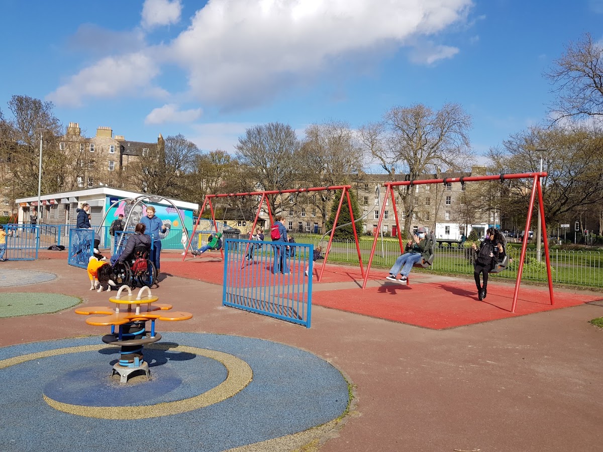 East Meadows Play Park — Park